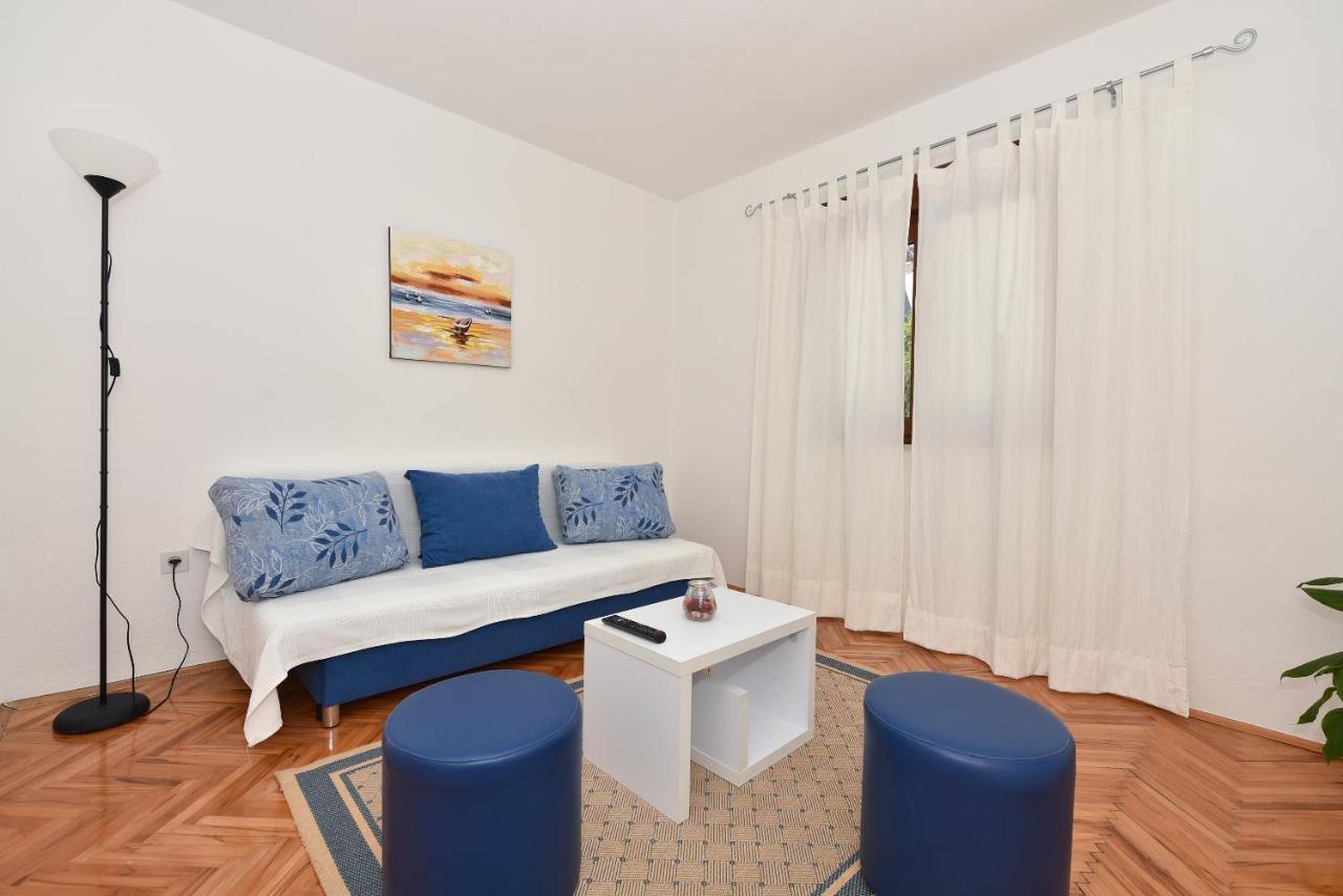 Apartments Marsela Tucepi Exterior photo