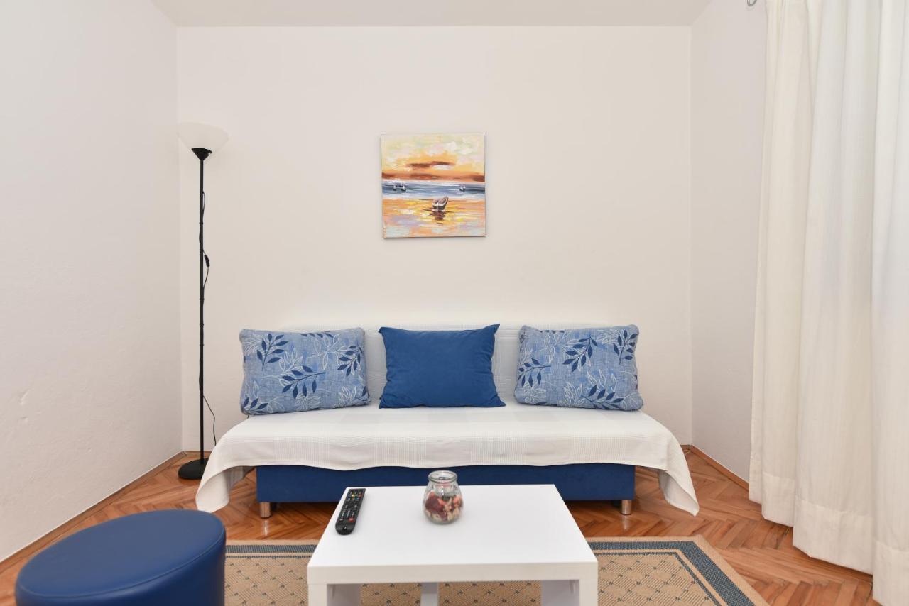Apartments Marsela Tucepi Exterior photo