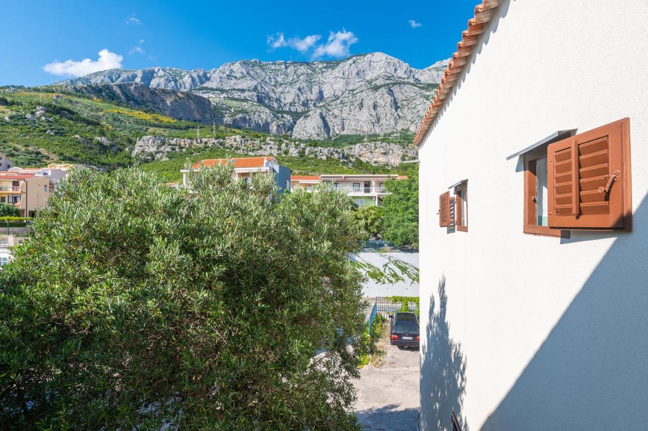 Apartments Marsela Tucepi Exterior photo