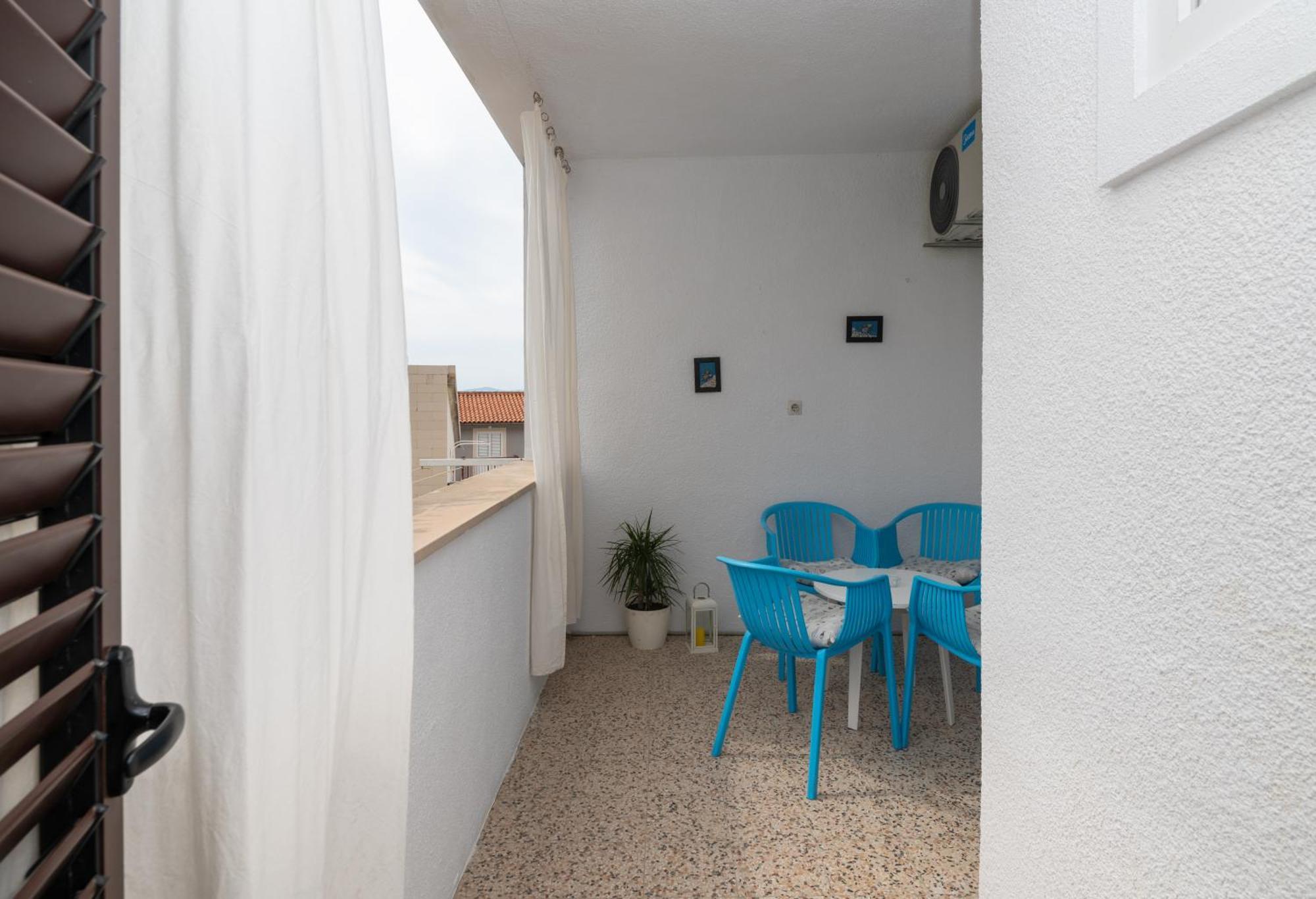 Apartments Marsela Tucepi Exterior photo